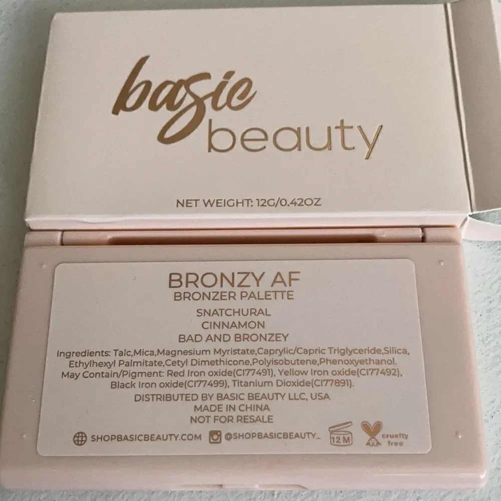 Basic Beauty Bronzy AF Bronzer Palette - Picture 3 of 4